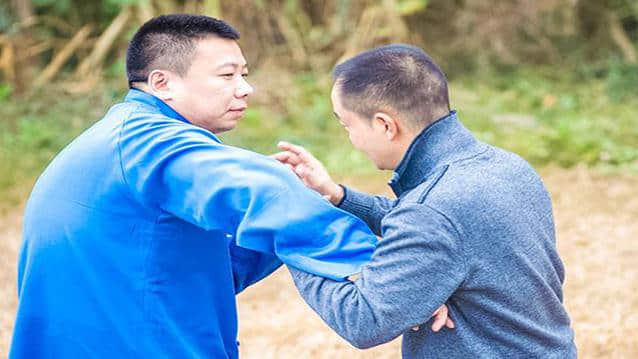 太极拳中的松松松