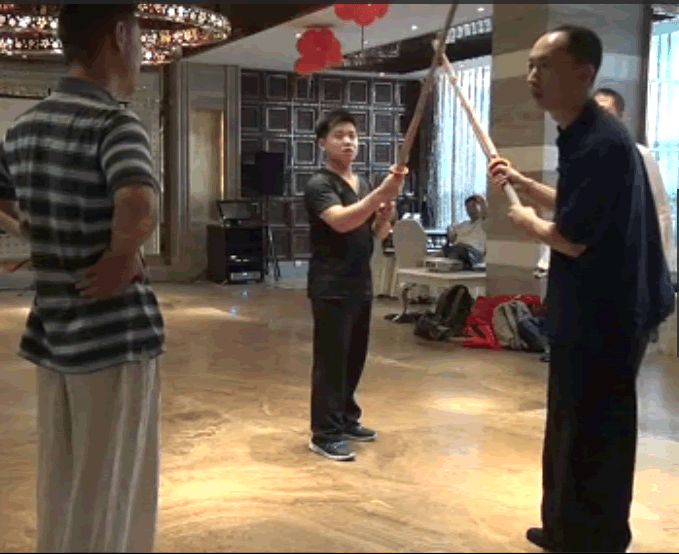 太极罗老师粘剑2014