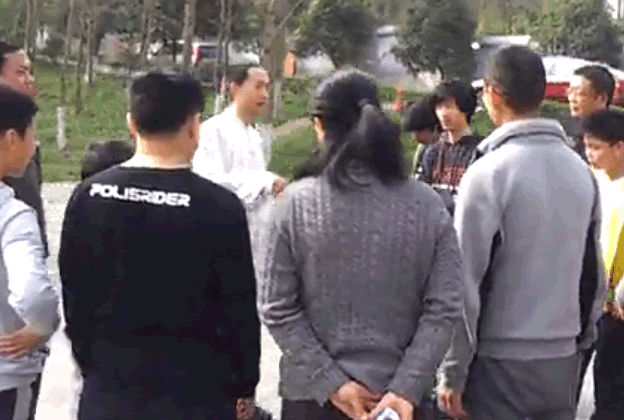 反恐