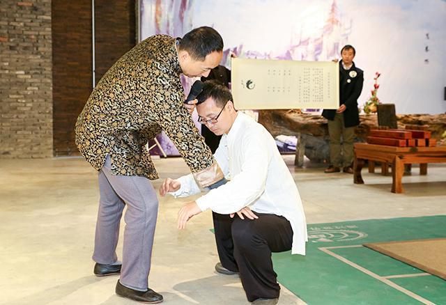 太极之书生对健将